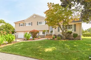 145 Sutton Pl, New Milford, NJ 07646 - Photo 1