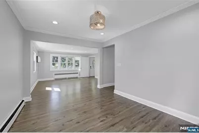 133 Summit Avenue, Elmwood Park, NJ 07407 - Photo 15