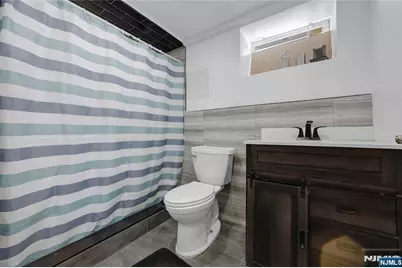133 Summit Avenue, Elmwood Park, NJ 07407 - Photo 29
