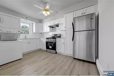 133 Summit Avenue, Elmwood Park, NJ 07407 - Photo 31