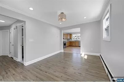 133 Summit Avenue, Elmwood Park, NJ 07407 - Photo 17