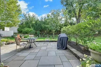 10 Knickerbocker Road, Demarest, NJ 07627 - Photo 17