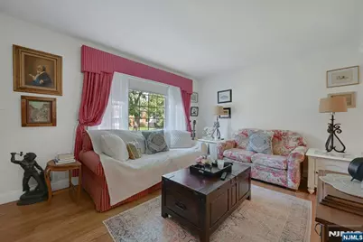 10 Knickerbocker Road, Demarest, NJ 07627 - Photo 29