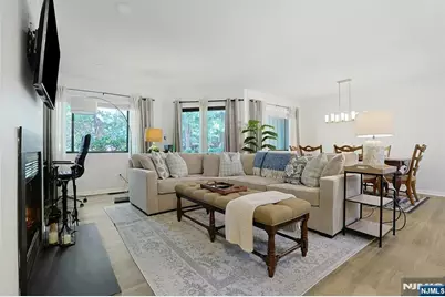 136 Mulberry Road 6 #6, Ramsey, NJ 07446 - Photo 5
