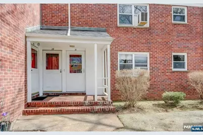 370 Esplanade 21 #21, Hackensack, NJ 07601 - Photo 9