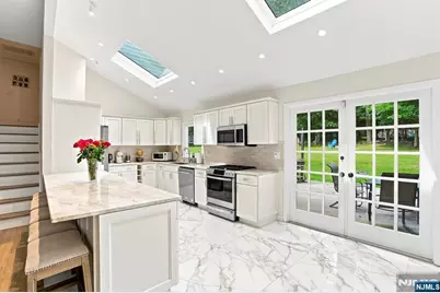 7 Sleepy Hollow Road, Saddle River, NJ 07458 - Photo 15