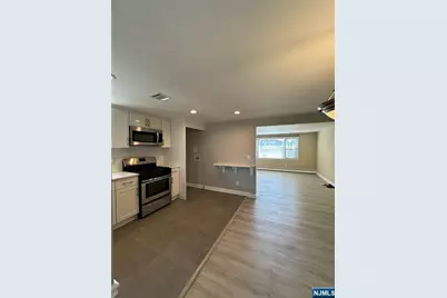 79 Tuttle Street 2 #2, Wallington, NJ 07057 - Photo 3