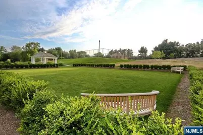 255 Westervelt Lane, Mahwah, NJ 07430 - Photo 5