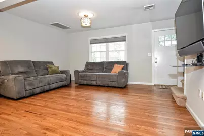 475 Goffle Road, Wyckoff Township, NJ 07481 - Photo 5