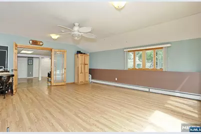 593 Westwood Avenue, River Vale Township, NJ 07675 - Photo 29
