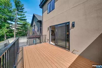 306 Coolidge Avenue, Fort Lee, NJ 07024 - Photo 23