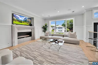 306 Coolidge Avenue, Fort Lee, NJ 07024 - Photo 7
