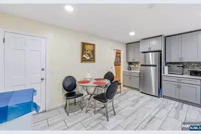 98 Baldwin Place, Bloomfield, NJ 07003 - Photo 23