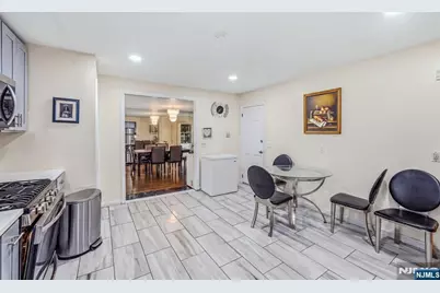 98 Baldwin Place, Bloomfield, NJ 07003 - Photo 25