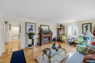 98 Baldwin Pl, Bloomfield, NJ 07003 - Photo 9