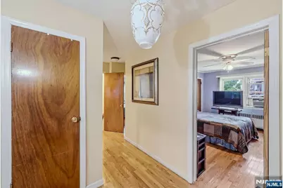 98 Baldwin Place, Bloomfield, NJ 07003 - Photo 13