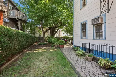 30-34 Somme Street, Newark, NJ 07105 - Photo 33