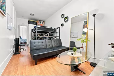 913 Summit Avenue, Union City, NJ 07087 - Photo 13