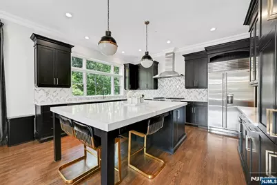 100 Heights Lane, Tenafly, NJ 07670 - Photo 13