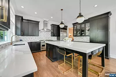 100 Heights Lane, Tenafly, NJ 07670 - Photo 15