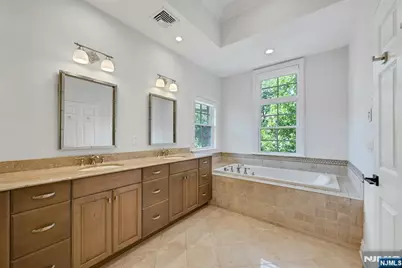 100 Heights Lane, Tenafly, NJ 07670 - Photo 25
