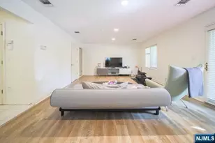 148 Hudson Cove 148, Edgewater, NJ 07020 - Photo 15