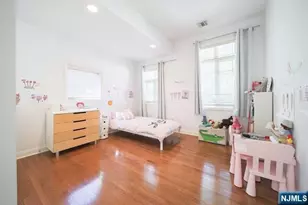 148 Hudson Cove 148, Edgewater, NJ 07020 - Photo 25