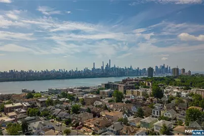 148 Oakwood Avenue A #A, Cliffside Park, NJ 07010 - Photo 27