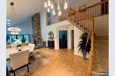 121 Frank Court 121 #121, Mahwah, NJ 07430 - Photo 3