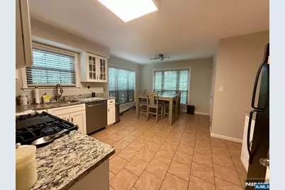121 Frank Court 121 #121, Mahwah, NJ 07430 - Photo 9