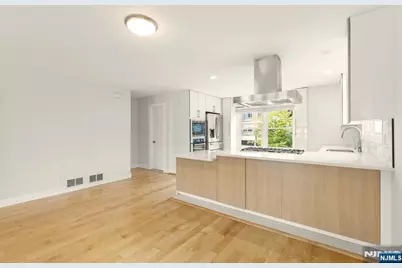 6 Grand Cove Way A06 #A06, Edgewater, NJ 07020 - Photo 11