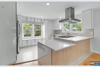 6 Grand Cove Way A06 #A06, Edgewater, NJ 07020 - Photo 13