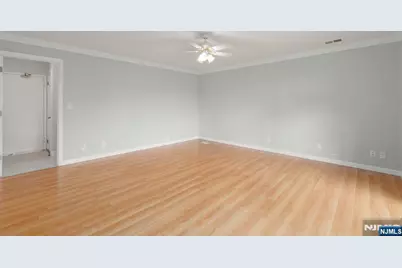 6 Grand Cove Way A06 #A06, Edgewater, NJ 07020 - Photo 23