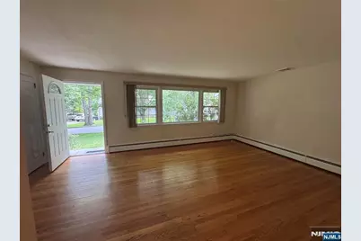 15 Woodland Road, Demarest, NJ 07627 - Photo 9