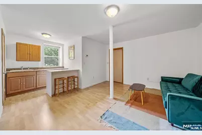 639 6th Street, Carlstadt, NJ 07072 - Photo 19
