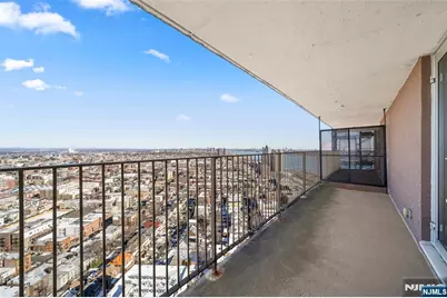 6040 Boulevard East 34J #34J, West New York, NJ 07093 - Photo 5