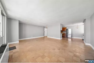 6040 Boulevard East 34J #34J, West New York, NJ 07093 - Photo 7