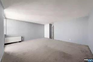 6040 Blvd East 34J, West New York, NJ 07093 - Photo 15