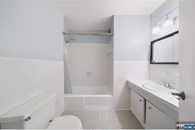 6040 Boulevard East 34J #34J, West New York, NJ 07093 - Photo 17