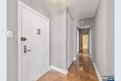 6040 Boulevard East 34J #34J, West New York, NJ 07093 - Photo 13