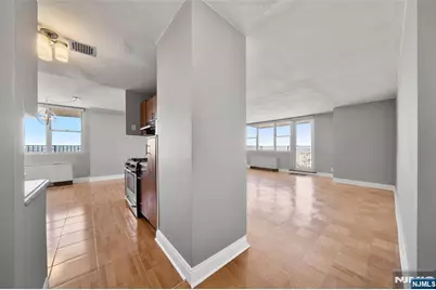 6040 Boulevard East 34J #34J, West New York, NJ 07093 - Photo 3