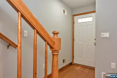 196 W Madison Avenue 7B #7B, Dumont, NJ 07628 - Photo 7
