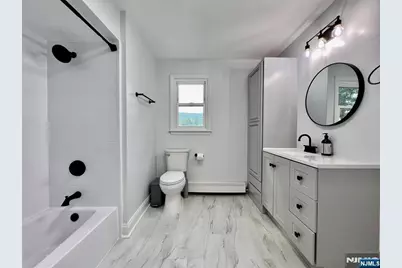 85 Lakeshore Drive, Oakland, NJ 07436 - Photo 7