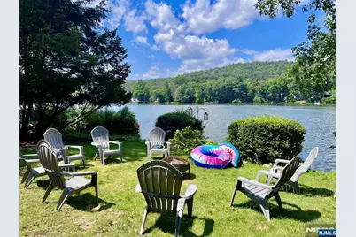 85 Lakeshore Drive, Oakland, NJ 07436 - Photo 11