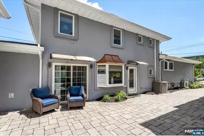 535 Willow Avenue, Lyndhurst Township, NJ 07071 - Photo 29