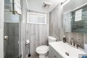 535 Willow Ave, Lyndhurst Township, NJ 07071 - Photo 25