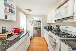 39 Midland Ave 2, Montclair, NJ 07042 - Photo 5