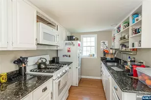 39 Midland Ave 2, Montclair, NJ 07042 - Photo 7