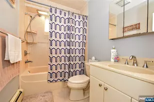226 Church St, Lodi, NJ 07644 - Photo 17