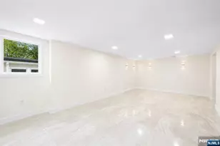 506 Undercliff Ave, Edgewater, NJ 07020 - Photo 31